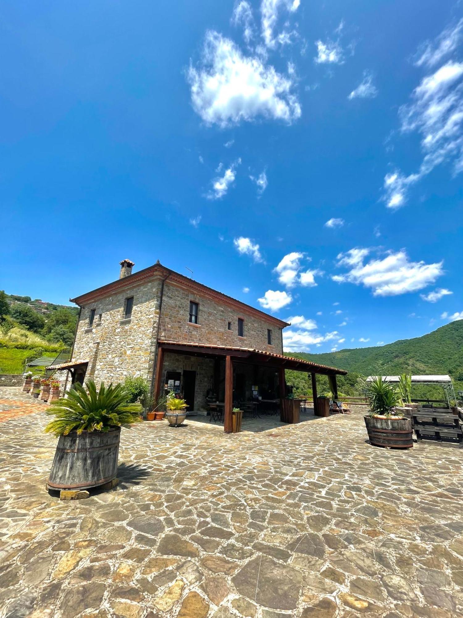 Agriturismo Piano Di Andrea Ostigliano Exterior photo