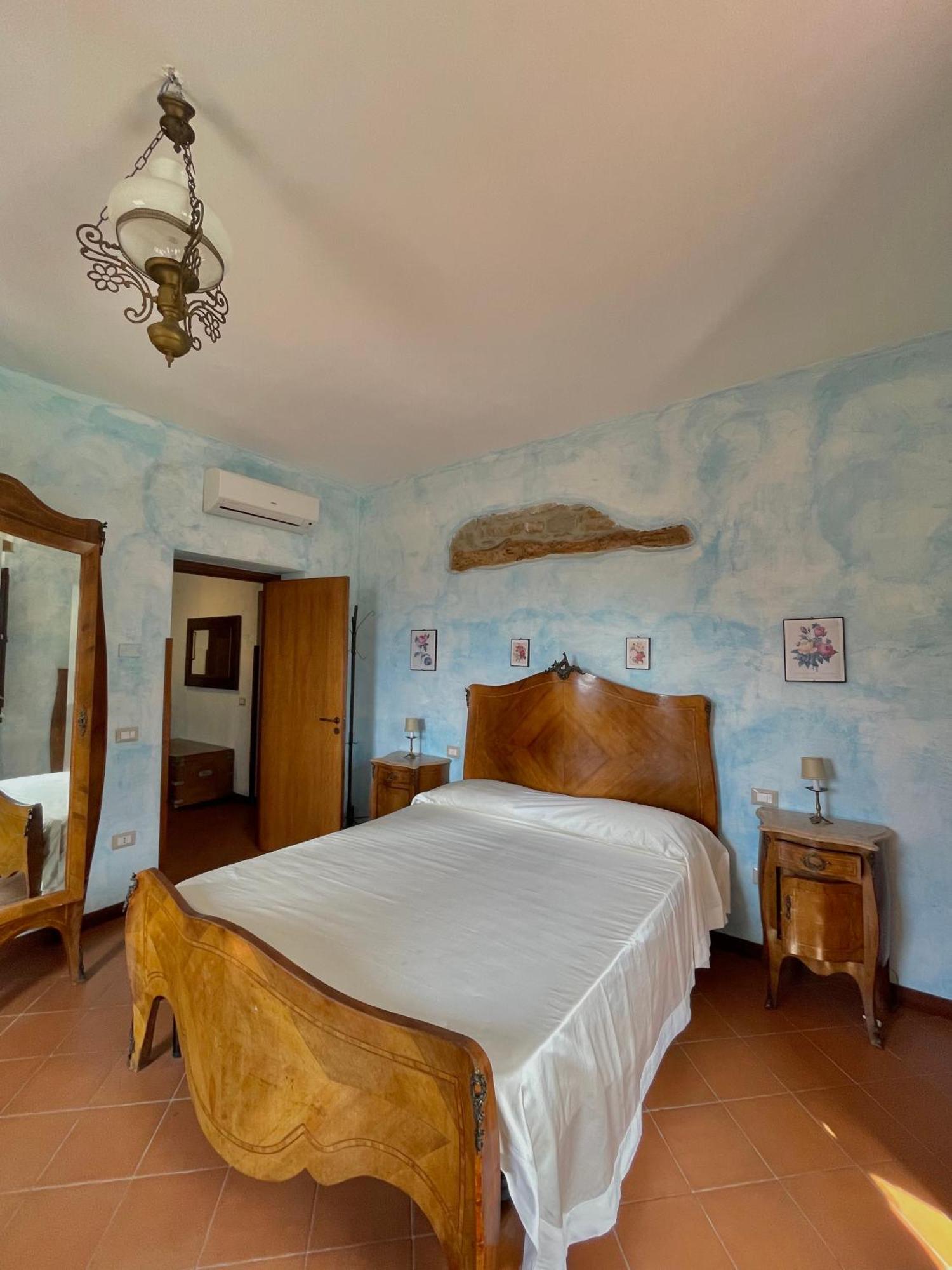 Agriturismo Piano Di Andrea Ostigliano Exterior photo